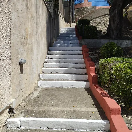 Dimitris アパート *