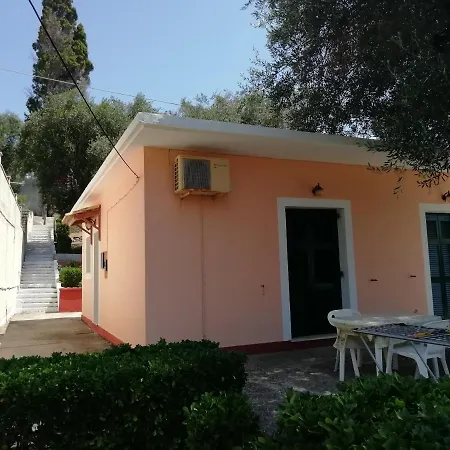 Dimitris Lejlighed *